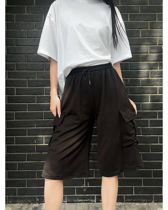 Жіночі повсякденні оверсайз шорти карго-бермуди двонитка Чорний Одеса - фото 1