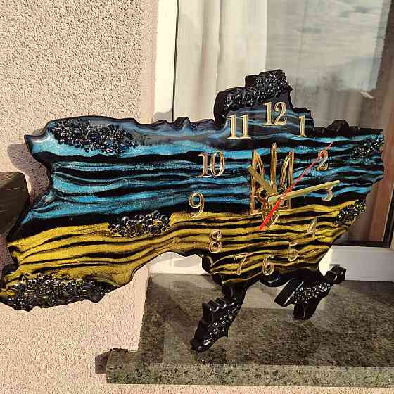 Настінний годинник 60*38 см з епоксидної смоли ручної роботи "Карта України" Дніпро