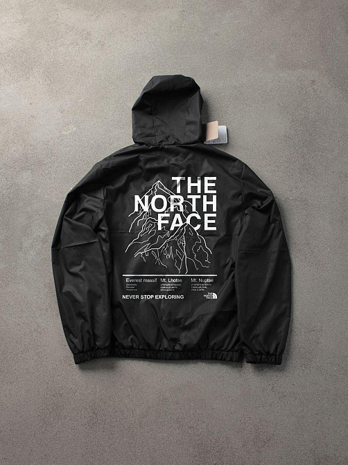 Літня куртка The North Face чорного кольору водостійка вітрозахисна чоловіча вітровка L Львів - фото 1