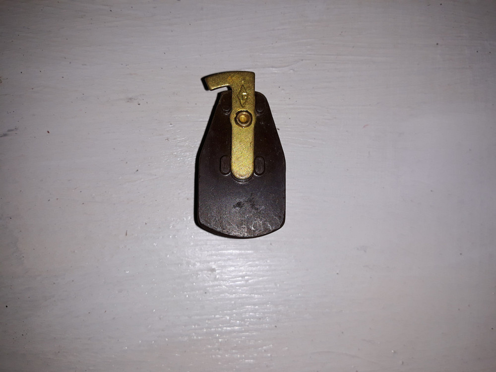 Бегунок распределителя зажигания Москвич-412.  Производство СССР. Харьков - изображение 1