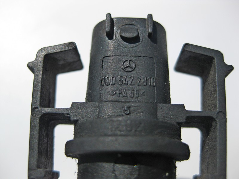 Mercedes-Benz  A0005422818 Датчик температури впускного повітря E-class W211 C-class W203 CLK Coupe C209 C-Class W204 OM628 OM646 OM648 OM642 OM611 OM Одесса - изображение 2