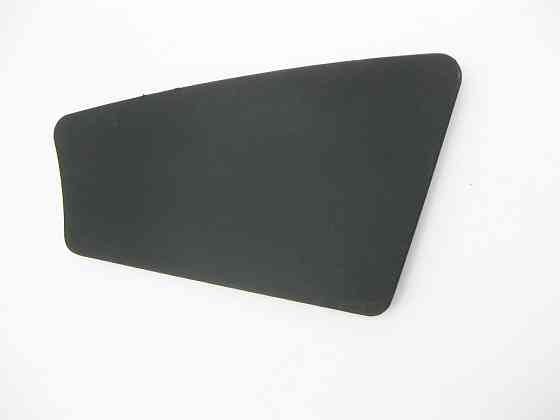 Mercedes-Benz  A2197202048 9E54 Накладка - кришка чорна під підлокітником передньої правої дверної картки CLS C219 Одеса