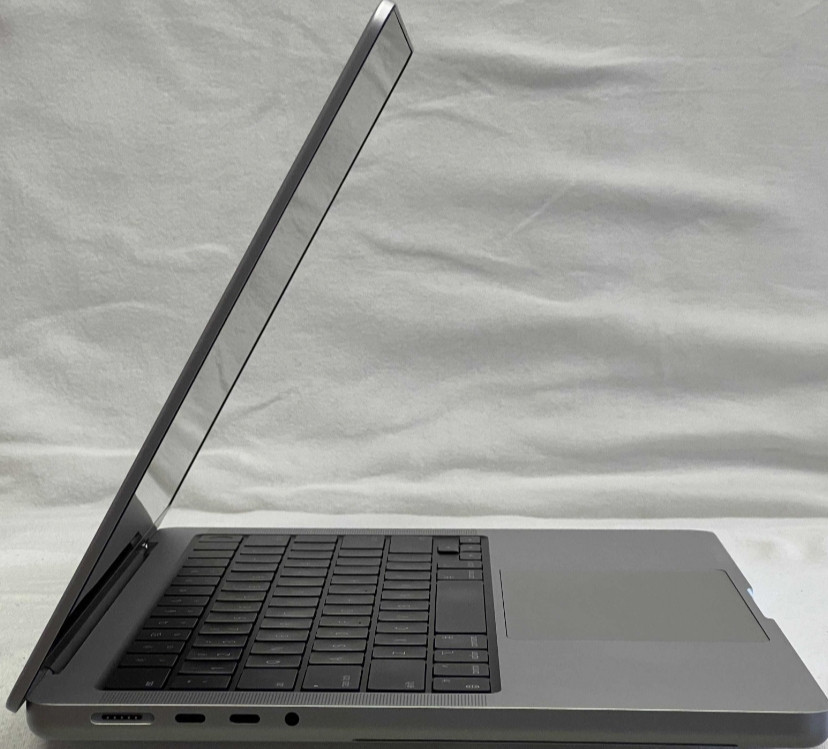 Ноутбук: MacBook Pro 14" 2021 M1 Pro, RAM 32GB , Silver. Київ - фото 6