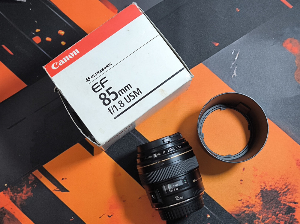 Canon EF 85mm f/1.8 USM - идеал / как новый / полный комплект. Харьков - изображение 1