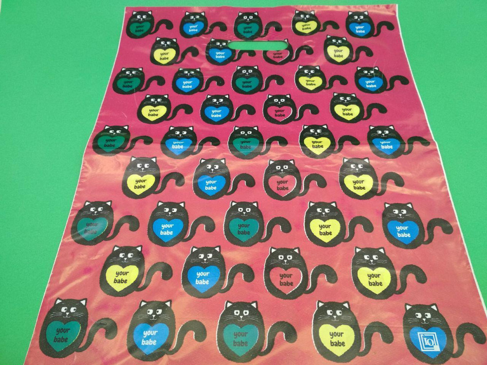 Пакет с прорезной ручкой (40*50)