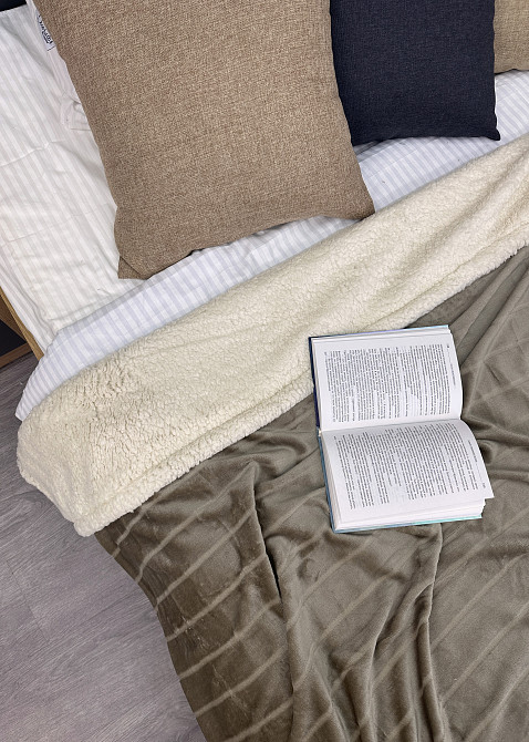 Плед двосторонній 155х200 см (+-5см) рельєфний із штучною овчиною Какао з молочним (87-072) Київ - фото 6