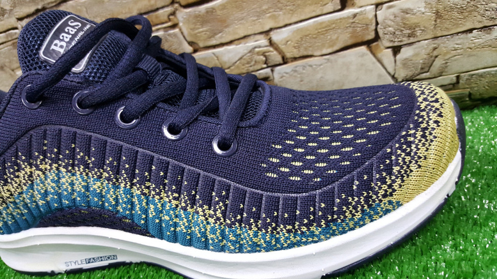 Женские кроссовки BaaS  