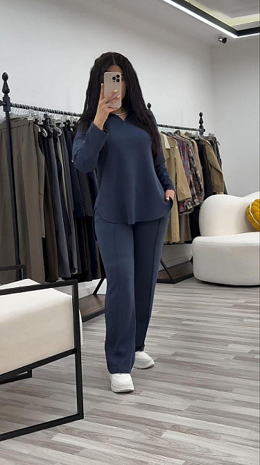 Жіночий стильний повсякденний костюм з V-вирізом двонитка Графіт, 60/62 Одеса - фото 1