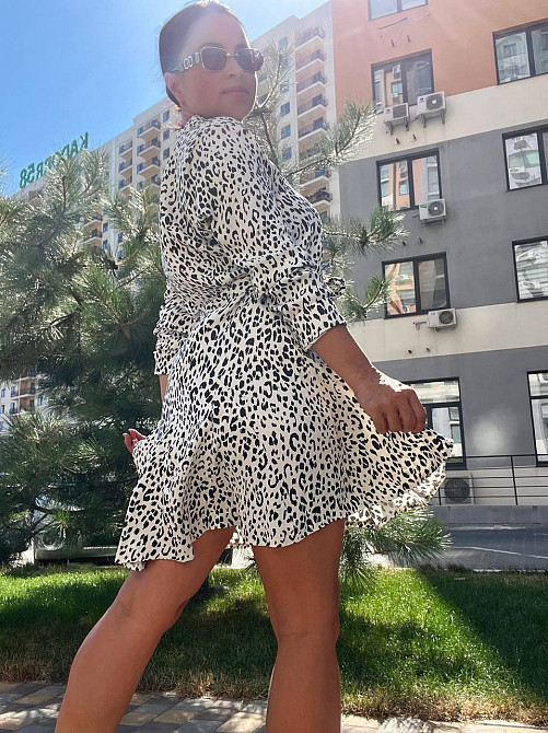 Платье женское Mix Ray 4219 леопардовый принт короткое на пуговицах с поясом белое, белый, S Киев - изображение 10