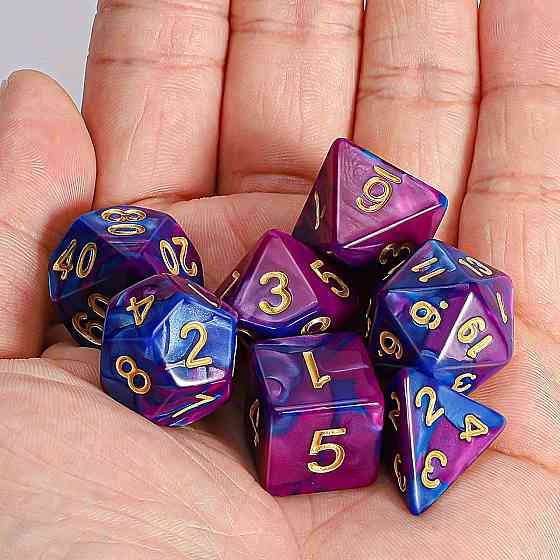 Набір пластикових многогранних ігрових кубиків 7 шт Київ