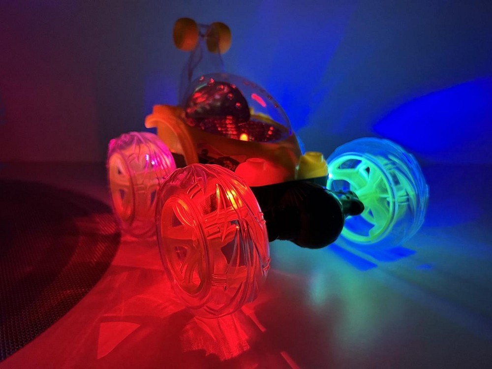 Машина Перевертень трюкова радіокерована зі колесами, що світяться 18 см Жовта (3048) Чернігів - фото 6