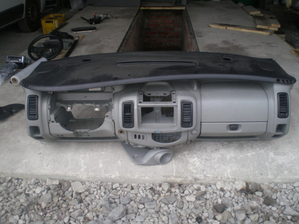 Панель салону передня (торпедо) Renault Trafic 2001-2010 Ковель - фото 1