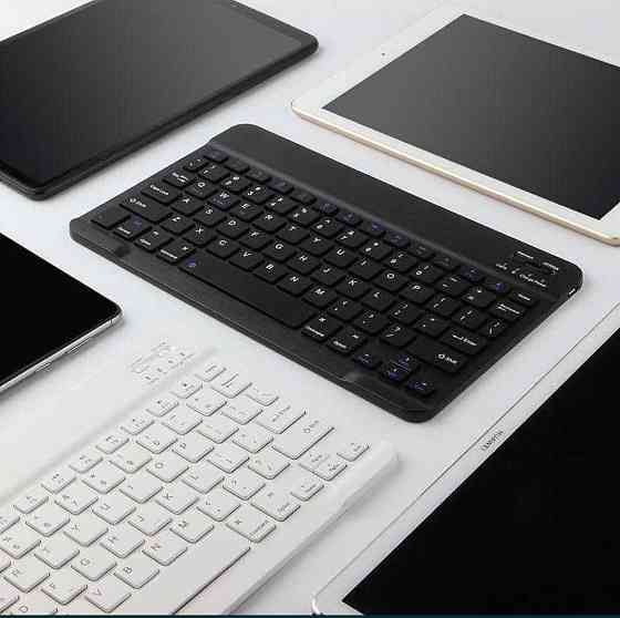 Bluetooth Клавиатура ,мышь аккумуляторная, Стилус+ Подставка. Киев