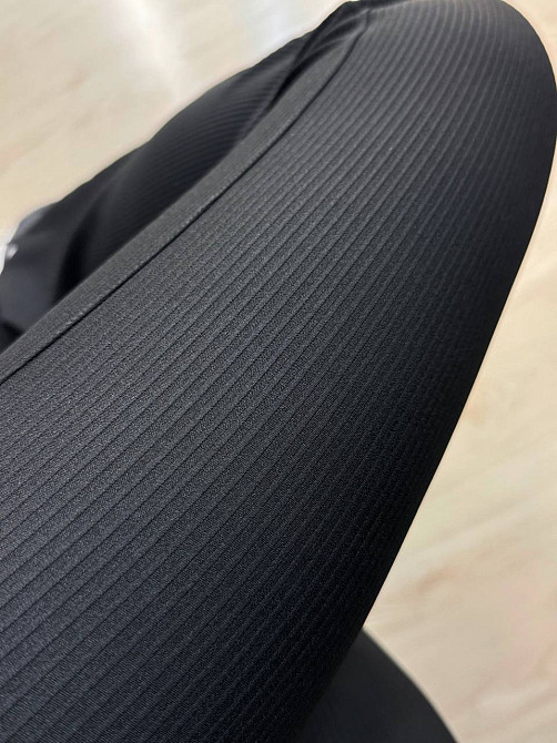 Лосины женские Kenalin D-14 клеш в рубчик с широким поясом и пуш аптейпами черные, черный, SM Киев - изображение 4