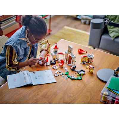 Конструктор LEGO Super Mario Битва з Роєм біля замку Піч (71435) Вінниця