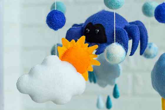 Детский музыкальный мобиль на кроватку для младенцев WooolyWool «Прогноз погоды» с 35 мелодиями Киев