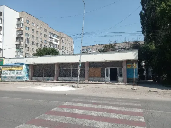 Помещение на красной линии возле Атб (Сухомлыньского) Днепр