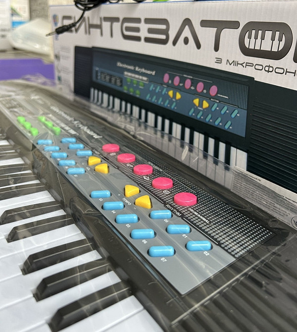 Синтезатор (новый) с микрофоном. Харьков - изображение 3