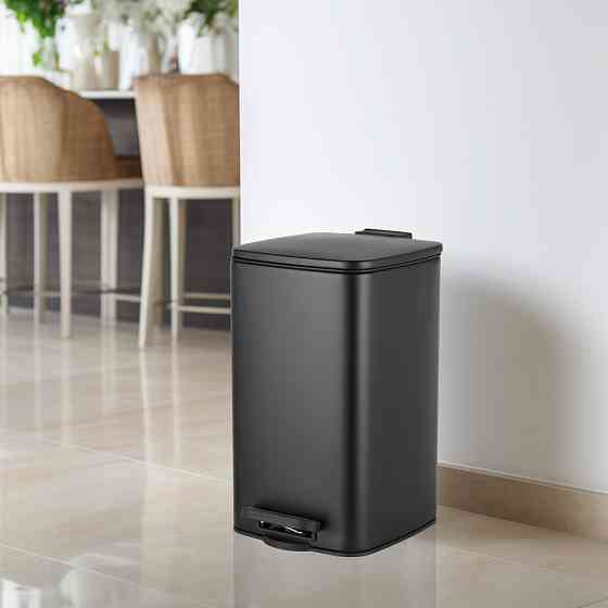 Квадратне сміттєве відро чорне Zerix Kubix-TC0108 8 л з плавним закриванням ZX5892 Харків