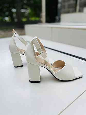 ARLEN Босоніжки жіночі ARLEN Бос-Глория бежеві (літо, шкіра натуральна) (5110) 36р.37р.38р. Коломыя