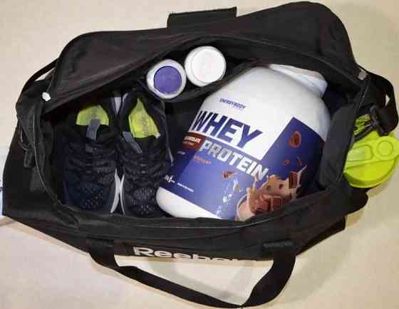 Сумка чемодан вализа спортивная черная мужская дорожная найк. Киев