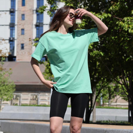 Літній костюм жіночий велосипедки та футболка оверсайз довга комплект Sunny м'ятний+чорний Одеса