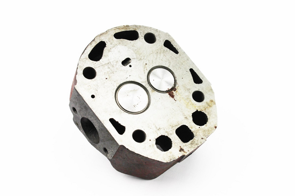 Головка циліндра R180NM у зборі, з форкамерою (можливий незначний наліт) Бершадь - фото 1