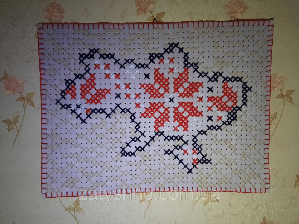 Вышитая картина на стену Карта Украины Киев - изображение 2