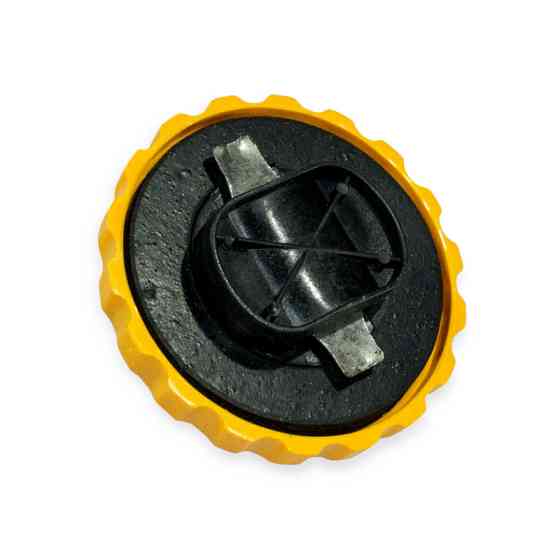 Кришка горловини 2410, 3302 (402) пластик жовта маслозаливна Мукачево