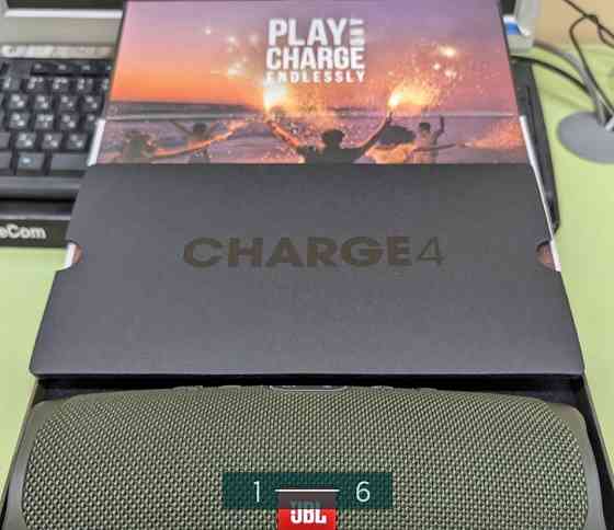 Колонка портативная: JBL Charge 4 Green . Харьков