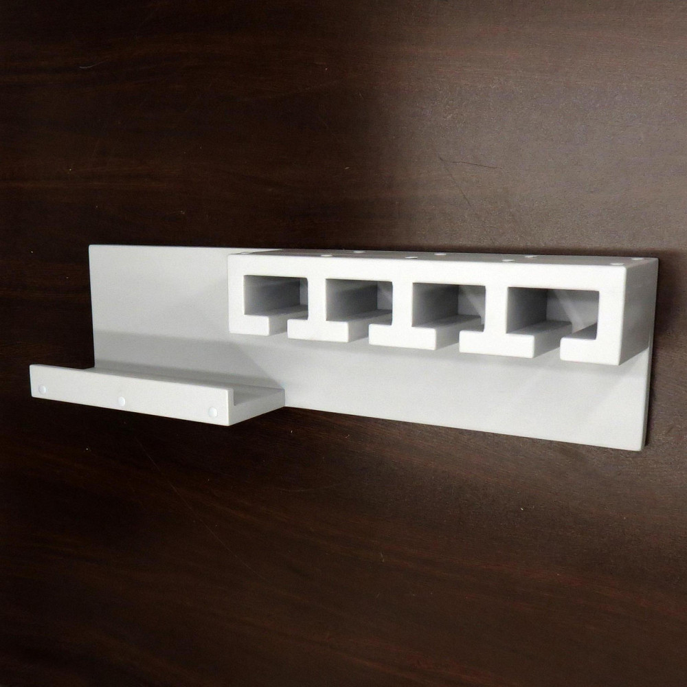 Настенная винная полка 