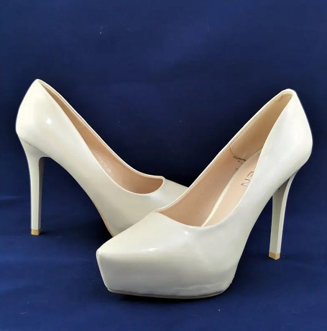 Жіночі Білі Туфлі на Підборах Шпильці Лакові Модельні (розміри: 37,38,39,40) - 16-3 Дніпро - фото 1