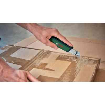 Нож монтажный Bosch сегментированное лезвие, корпус пластик, 195мм (1.600.A02.W7N) Винница