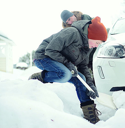 Автомобільна Лопата для прибирання снігу Fiskars "SnowXpert" (143072/1019347) Пластик ,Алюміній Нововолинськ - фото 7