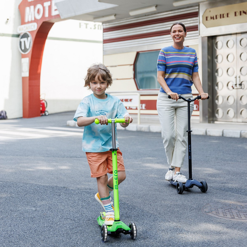 Самокат Micro серії Maxi Deluxe Neon LED – Зелений папуга Дніпро - фото 2