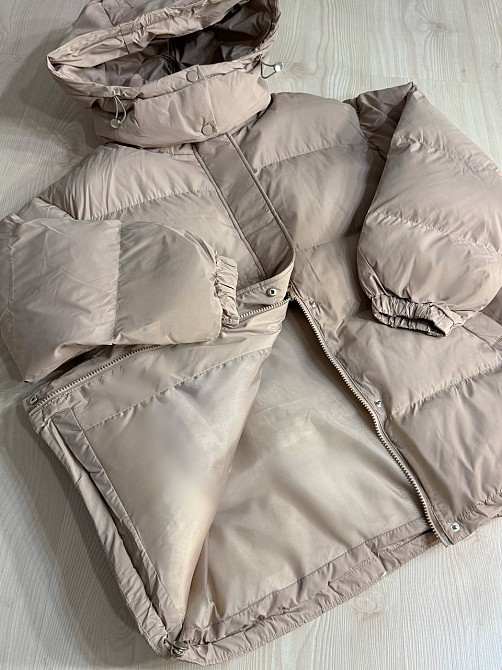 Куртка жіноча Lady Yep 10008 довга оверсайз пуффер з капюшоном бежева, бежевий, 44 Київ - фото 3