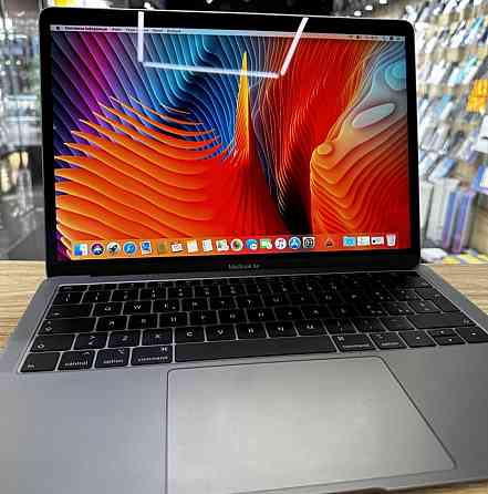 MacBook Air 13 (2019) i5 8/128Gb Space Gray A1932. Київ