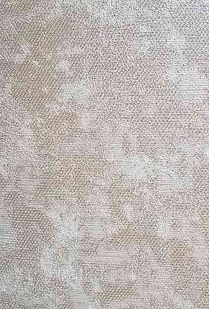 Шпалери вінілові на флізеліні AdaWall Seyyah 1.06х10 вензелю великі структурні золотисті на коричневому Київ