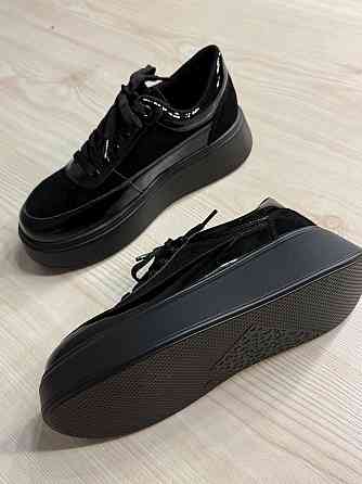 Кеды женские Hengji 536-9 комбинированные из замши и лаковой кожи на платформе черные, 36, 23,5 см Киев