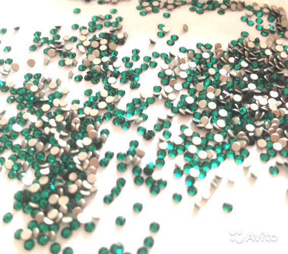 Стразы Swarovski crystal зеленые SS3 (1400 шт) Киев - изображение 2