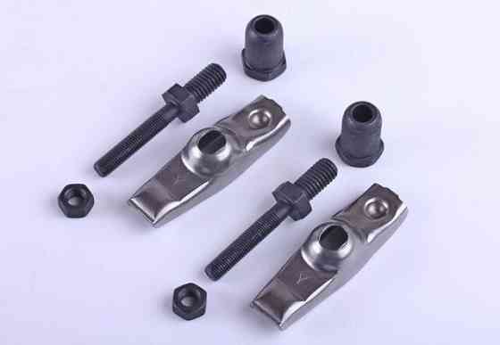 Коровина + к-т на 2 клапани: шпильки, гайки, гвинти — мотоблок 177F Мукачево