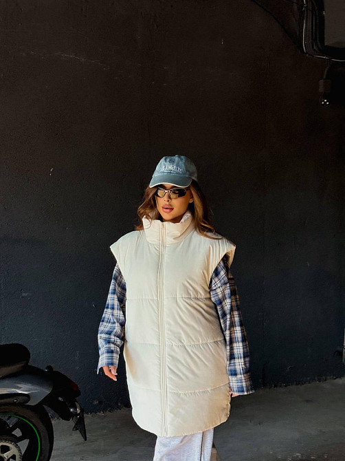 Жіноча стильна оверсайз-дута жилетка плащівка Еммі Молочний Одеса - фото 10