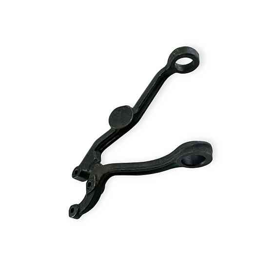 Рычаг передней подвески 2123 верхний правый Мукачево