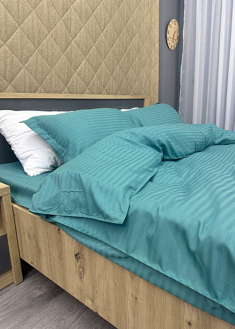 Комплект постільної білизни Страйп-сатин Полуторний з простирадлом на резинці 140х200х25, підковдра 150х220, 2 наволочки 70х70 Лазурний (88-214) Київ - фото 7
