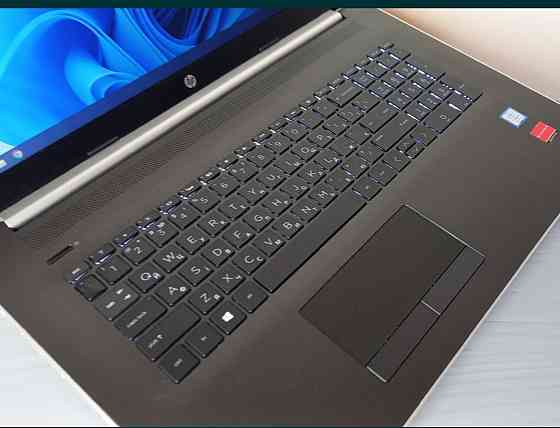 Ноутбук Сенсорний: 17.3" HP/i5-8250, 4 Ядра/Radeon 530/ 16Gb DDR4/SSD+HDR. Київ