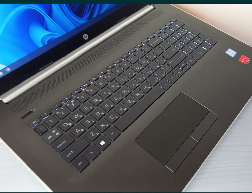 Ноутбук Сенсорний: 17.3" HP/i5-8250, 4 Ядра/Radeon 530/ 16Gb DDR4/SSD+HDR. Київ - фото 4