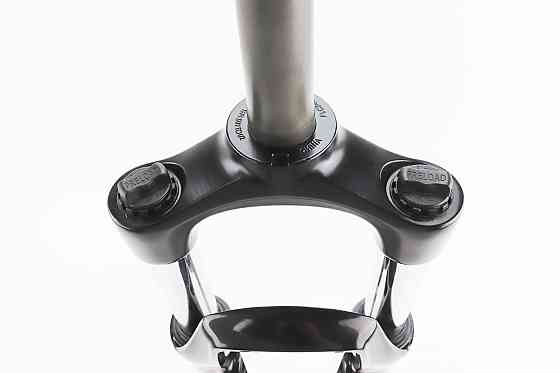 Вилка 26" амортизаційна, без різьби 1-1/8" (28,6мм), шток 240мм, з ходом 100мм, V/Disk-brake, Preload, алюмінієва, чорна XCM 30 Київ