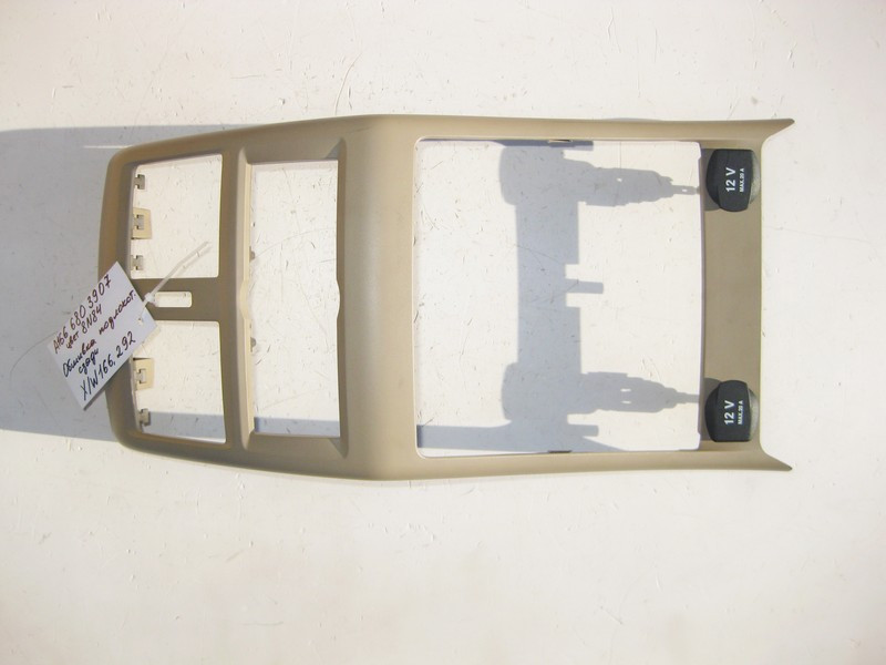 Mercedes-Benz  A1666803907 8N84 Облицювання підлокітника задня з двома розетками 12V бежева ML W166 GL X166 Одеса - фото 1