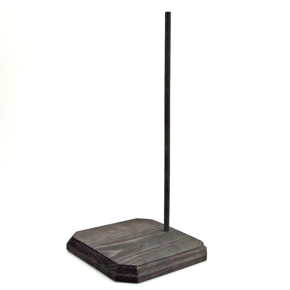 Подставка для кукол 