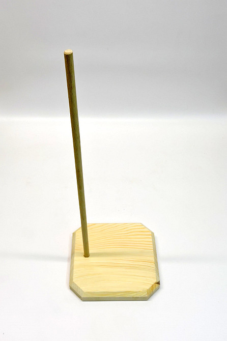 Подставка для кукол 